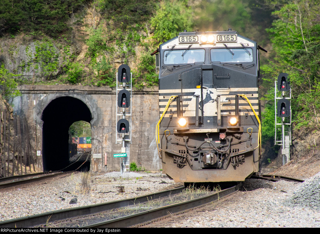 NS 8165 leads 279 uphill at Montgomery